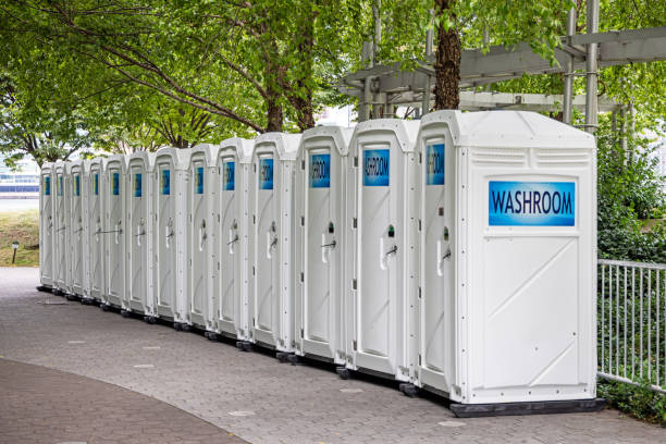 Best Portable restroom solutions  in Algona, WA